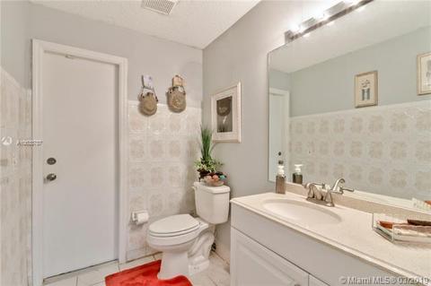 20167 NW 58 Pl, Hialeah, FL 33015 photo 21