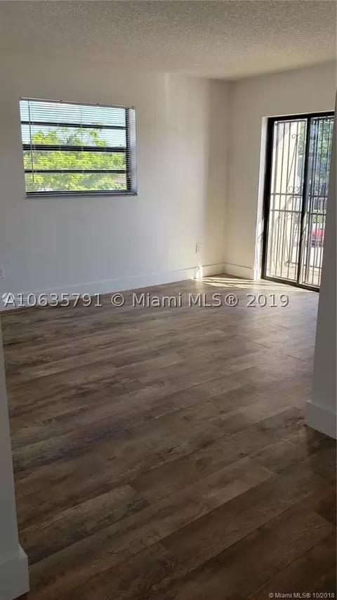 595 E 8th St, Hialeah, FL 33010 photo 10