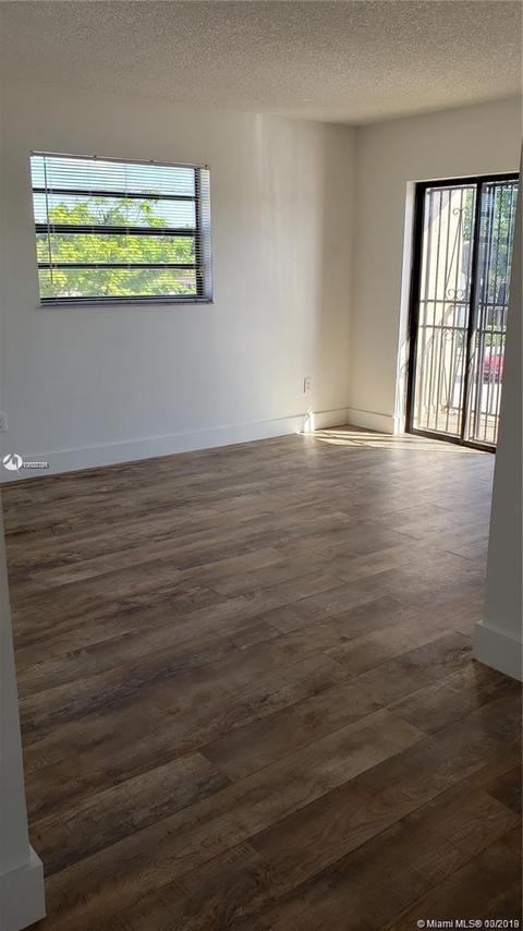 595 E 8th St, Hialeah, FL 33010 photo 10