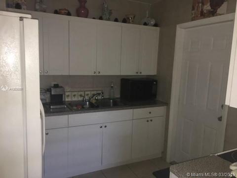 3370 E 1st Ave, Hialeah, FL 33013 photo 5