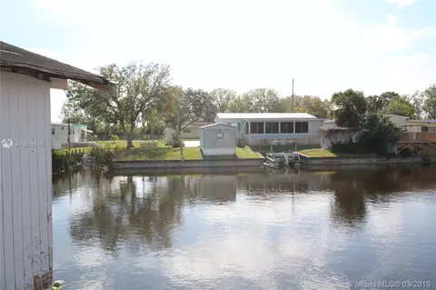 1216 10th St, Other, FL 34974 photo 3