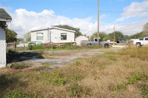 1216 10th St, Other, FL 34974 photo 8