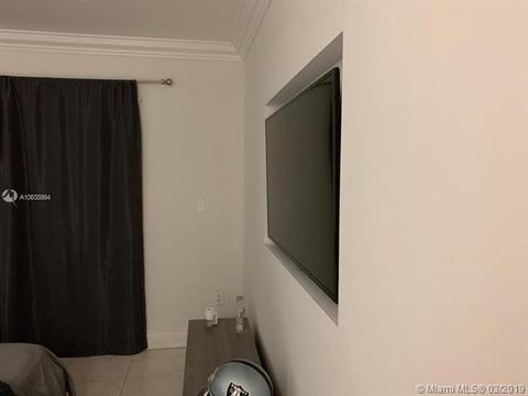 Undisclosed, Hialeah, FL 33015 photo 12