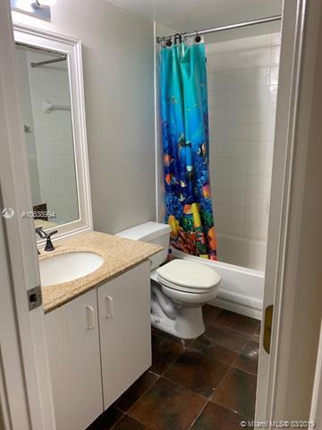 Undisclosed, Hialeah, FL 33015 photo 4