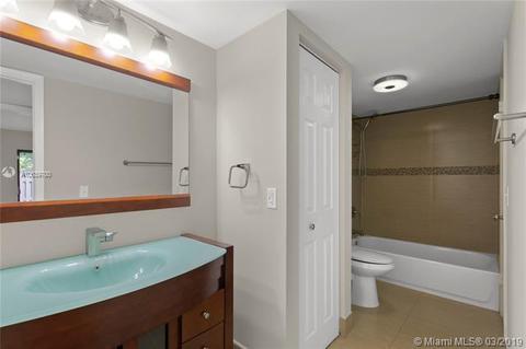 19731 E Lk #19731, Hialeah, FL 33015 photo 24