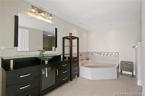 19731 E Lk #19731, Hialeah, FL 33015 photo 17
