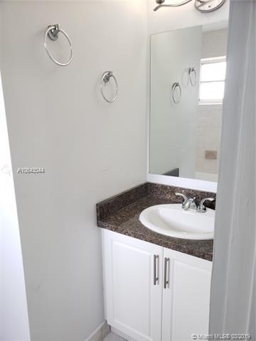 Undisclosed, Hialeah, FL 33013 photo 9