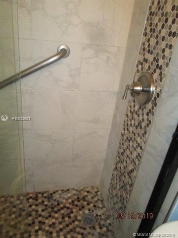 Undisclosed, Miami, FL 33173 photo 8