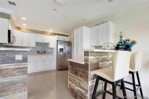 2020 NE 27th Ct, Lighthouse Point, FL 33064 photo 4