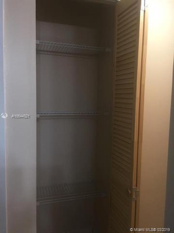 Undisclosed, Miami, FL 33172 photo 14