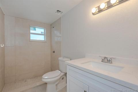 474 SE 3rd St, Hialeah, FL 33010 photo 6