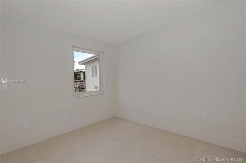 474 SE 3rd St, Hialeah, FL 33010 photo 7