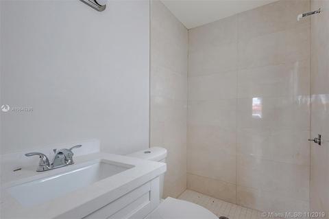 474 SE 3rd St, Hialeah, FL 33010 photo 18