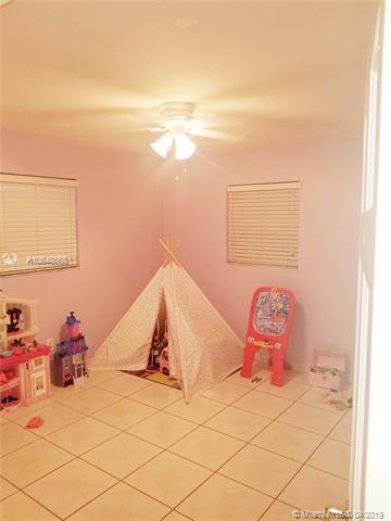 5460 E 6th Ave, Hialeah, FL 33013 photo 7