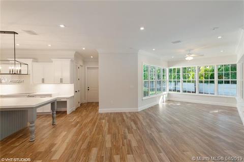 10025 SW 58th Ave, Pinecrest, FL 33156 photo 8
