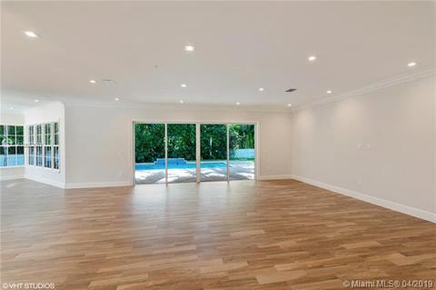 10025 SW 58th Ave, Pinecrest, FL 33156 photo 4