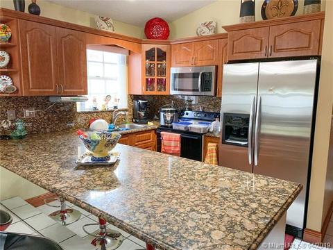 6909 W 25 Ct, Hialeah, FL 33016 photo 12