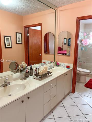 6909 W 25 Ct, Hialeah, FL 33016 photo 7