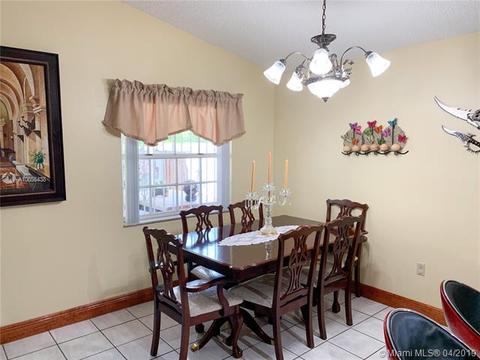 6909 W 25 Ct, Hialeah, FL 33016 photo 14
