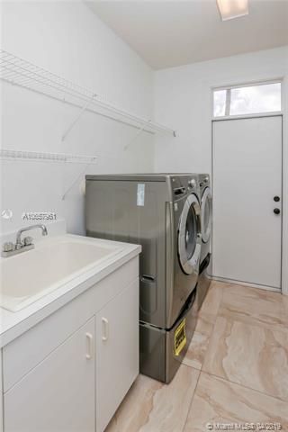 2532 Montclaire Cir, Weston, FL 33327 photo 20