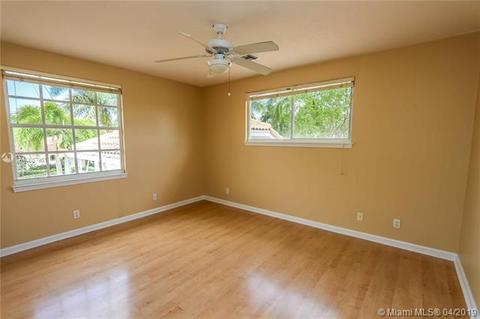 2532 Montclaire Cir, Weston, FL 33327 photo 39