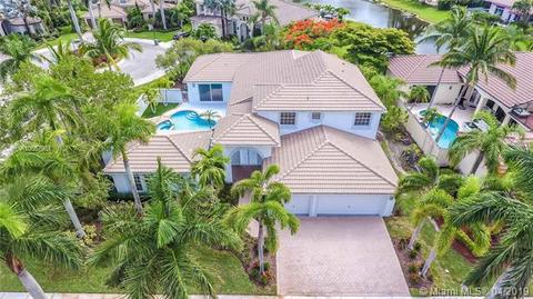 2532 Montclaire Cir, Weston, FL 33327 photo 3