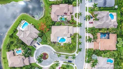 2532 Montclaire Cir, Weston, FL 33327 photo 34