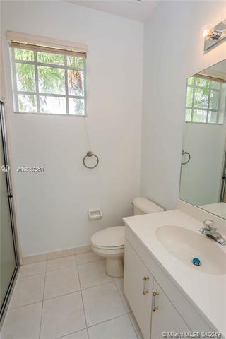 2532 Montclaire Cir, Weston, FL 33327 photo 29