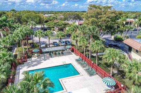 412 Lakeview Dr #101, Weston, FL 33326 photo 2