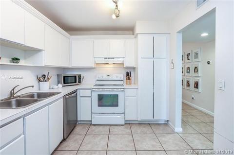 412 Lakeview Dr #101, Weston, FL 33326 photo 11