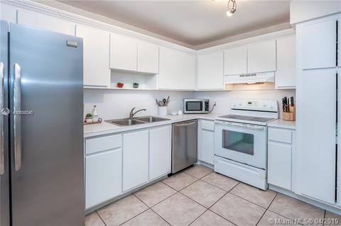 412 Lakeview Dr #101, Weston, FL 33326 photo 12