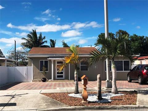 979 E 22nd St, Hialeah, FL 33013 photo 3