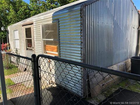 201 E 46th St, Hialeah, FL 33013 photo 8