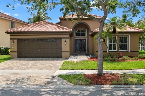 551 Carrington Ln, Weston, FL 33326 photo 2