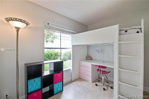 551 Carrington Ln, Weston, FL 33326 photo 25