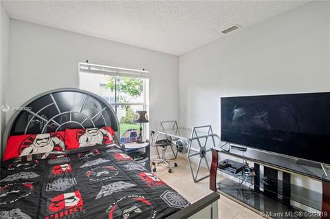 551 Carrington Ln, Weston, FL 33326 photo 20