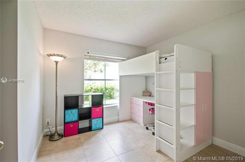 551 Carrington Ln, Weston, FL 33326 photo 24