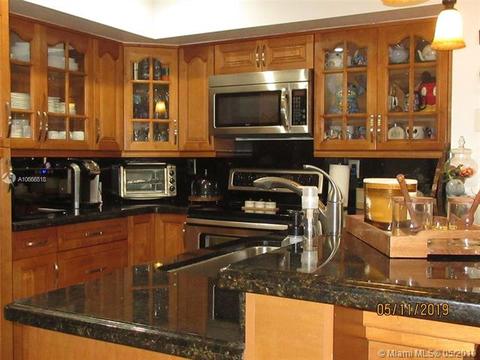 16426 Briar Patch Pl, Miami Lakes, FL 33014 photo 5