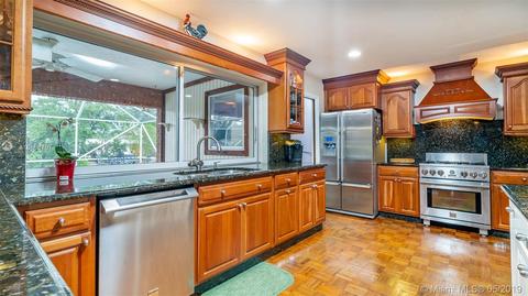 390 Sw Hbr, Stuart, FL 34997 photo 9