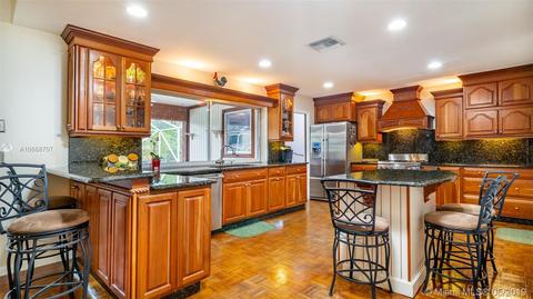 390 Sw Hbr, Stuart, FL 34997 photo 8