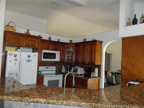Undisclosed, Hialeah, FL 33018 photo 3