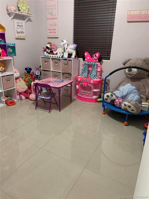 71 W 64th St, Hialeah, FL 33012 photo 6