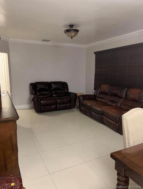 71 W 64th St, Hialeah, FL 33012 photo 4