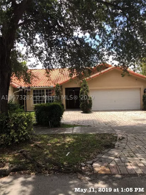8564 NW 165th Ter, Miami Lakes, FL 33016 photo 1