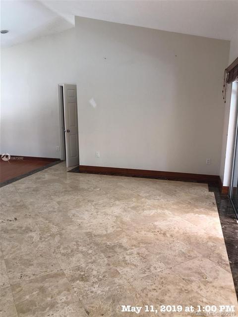 8564 NW 165th Ter, Miami Lakes, FL 33016 photo 8