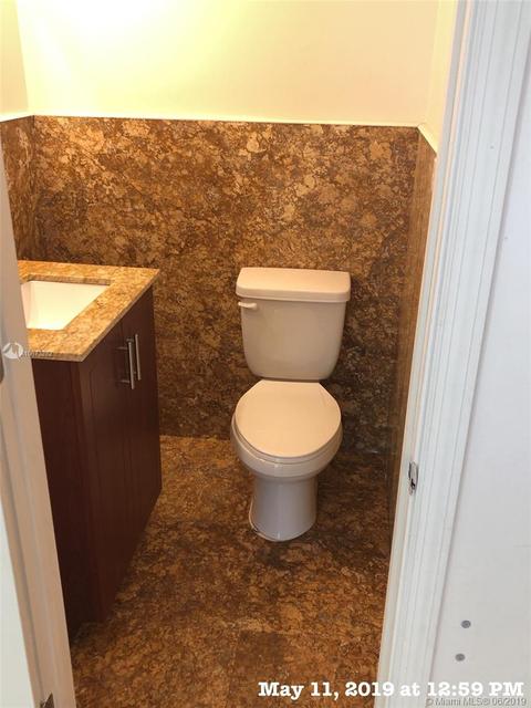 8564 NW 165th Ter, Miami Lakes, FL 33016 photo 6