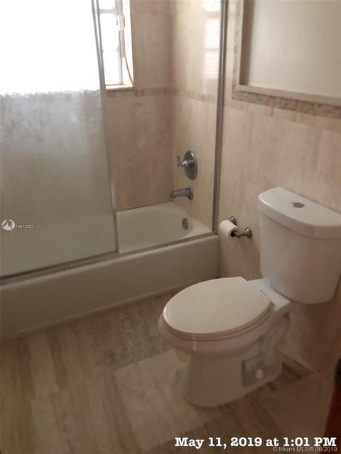 8564 NW 165th Ter, Miami Lakes, FL 33016 photo 17