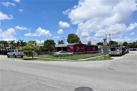 1091 E 17th St, Hialeah, FL 33010 photo 2