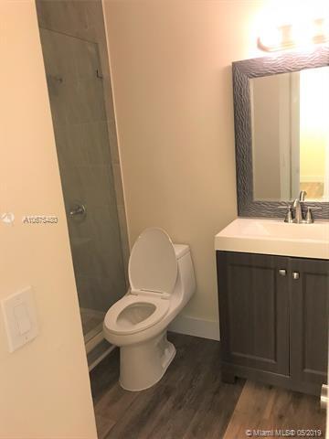 7180 W 3rd Ave, Hialeah, FL 33014 photo 18