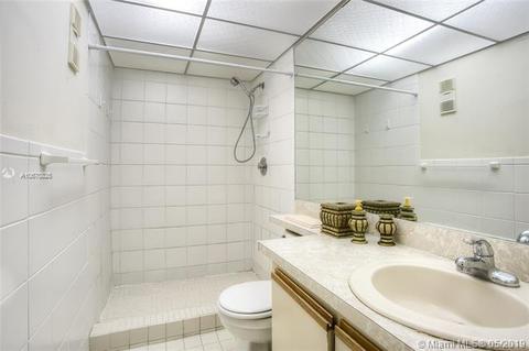 Undisclosed, Hialeah, FL 33015 photo 9